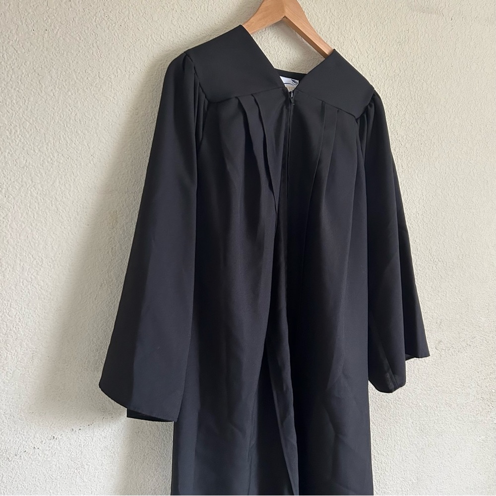 Achievers your graduation planner black graduation robe - Picture 7 of 9
